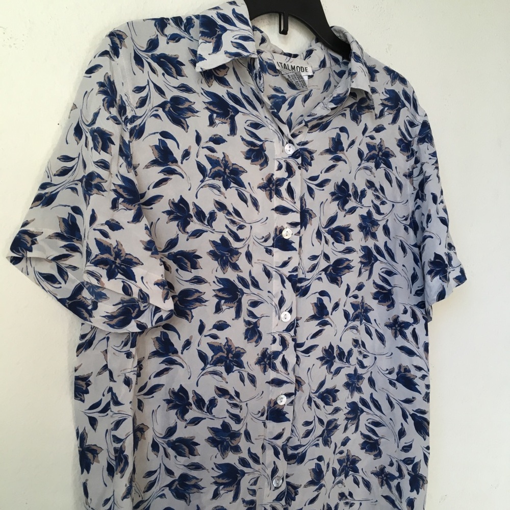 Floral Vintage Blouse - Picture 2 of 5